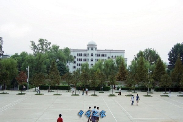 学校广场