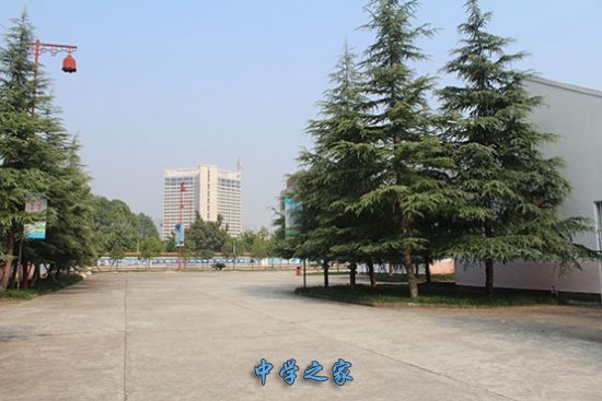 学校一景