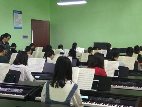 成都市中山职业技术学校学前教育(幼儿教育)介绍