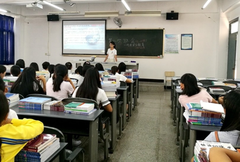 遂宁市中等卫生职业学校学费是多少钱及收费情况