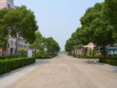 怎么选择一所好铁路学校？