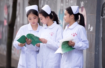 成都高中毕业生读卫校要几年【全】_招生指南