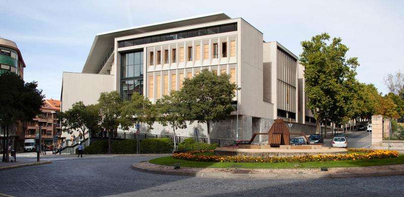 学校 学校
