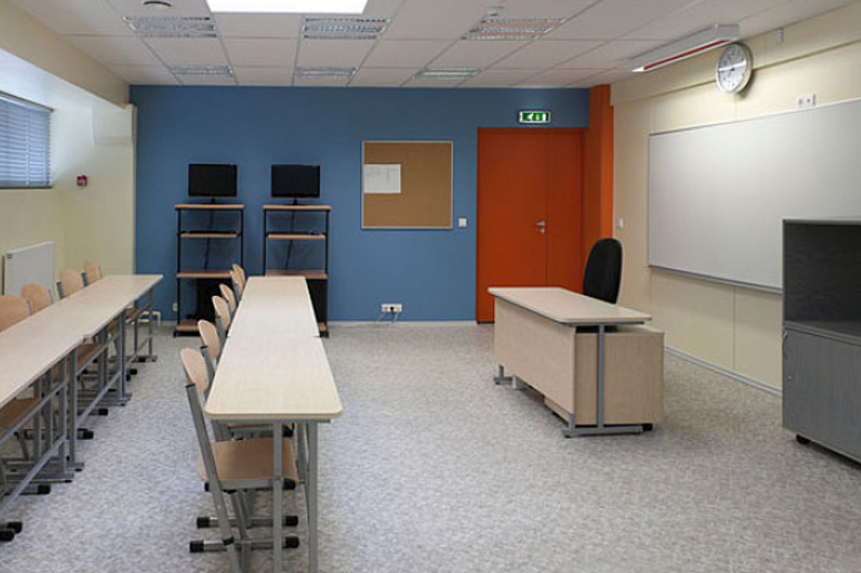 高坪区职业高级中学2020年招生录取分数线