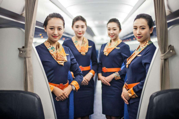 高中毕业可不可以去空乘学校 高中毕业可不可以去空乘学校