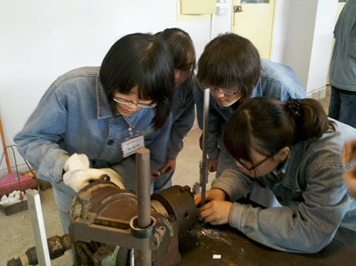 南充邮电工业学校2020-模具设计与制造招生(中专+大专)