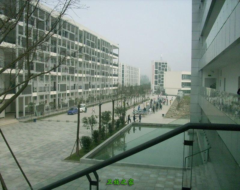 四川商务职业学院