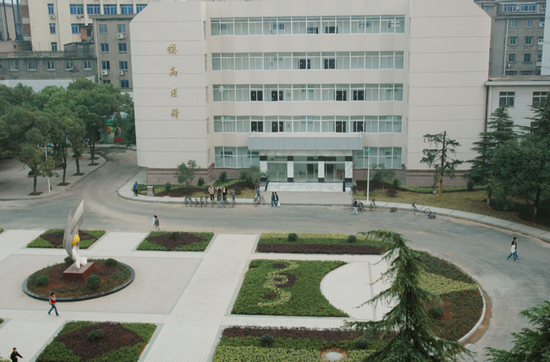 2025年南昌大学江西医学院怎么样