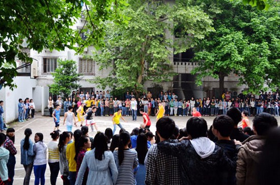 重庆市卫生技工学校地址在哪里