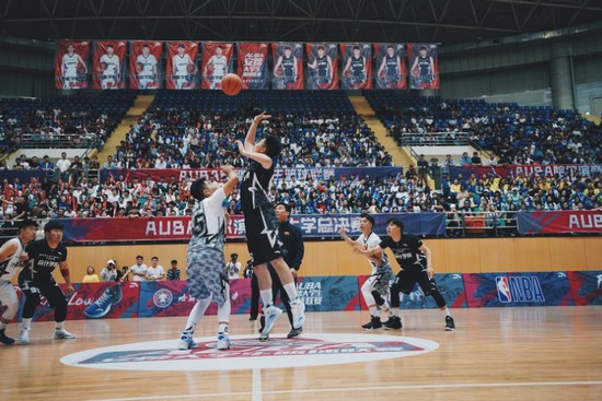 哈尔滨商业大学药学院学费是多少钱及收费标准