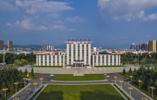 吉林医药学院寝室宿舍条件与学校食堂环境图片