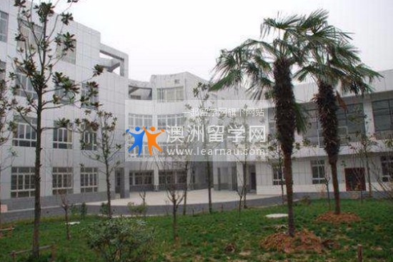 皖西卫生职业学院寝室宿舍条件与学校食堂环境图片