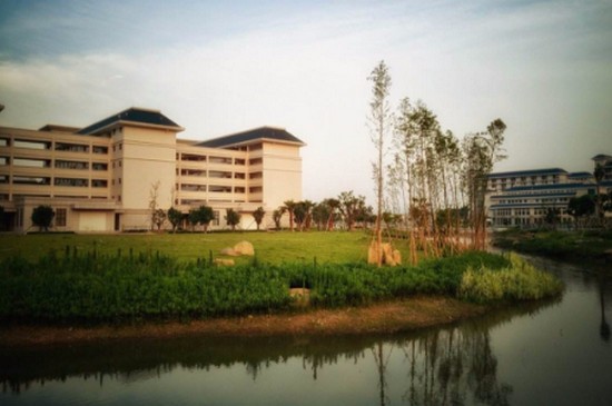 福建农林大学寝室宿舍条件与学校食堂环境图片