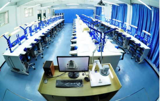 大连大学职业技术学院寝室宿舍条件与学校食堂环境图片