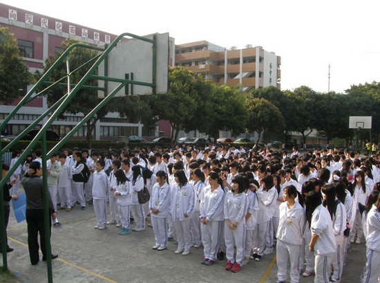 汕头市卫生学校寝室宿舍条件与学校食堂环境图片