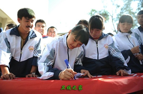 新疆医科大学厚博学院招生专业_师资力量