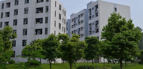 四川省阿坝州卫生学校