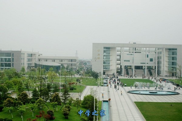 学校一景