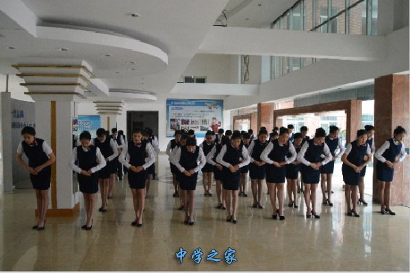 成都翔飞航空职业技术学校收费标准_开设专业